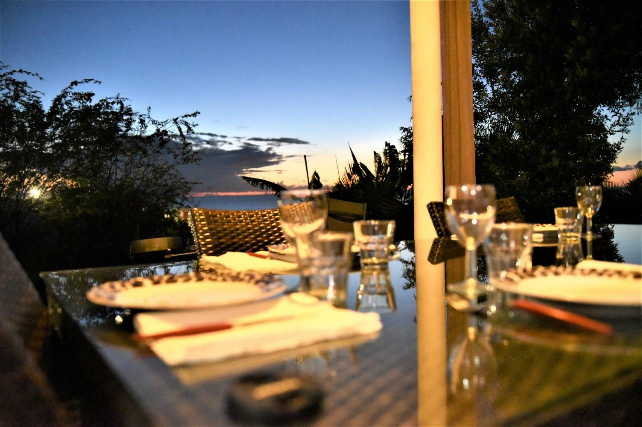 T2 Classe 4 Etoiles Avec Jardin, Piscine, Vue Mer A Saint-Gilles-Les-Bains Exterior foto